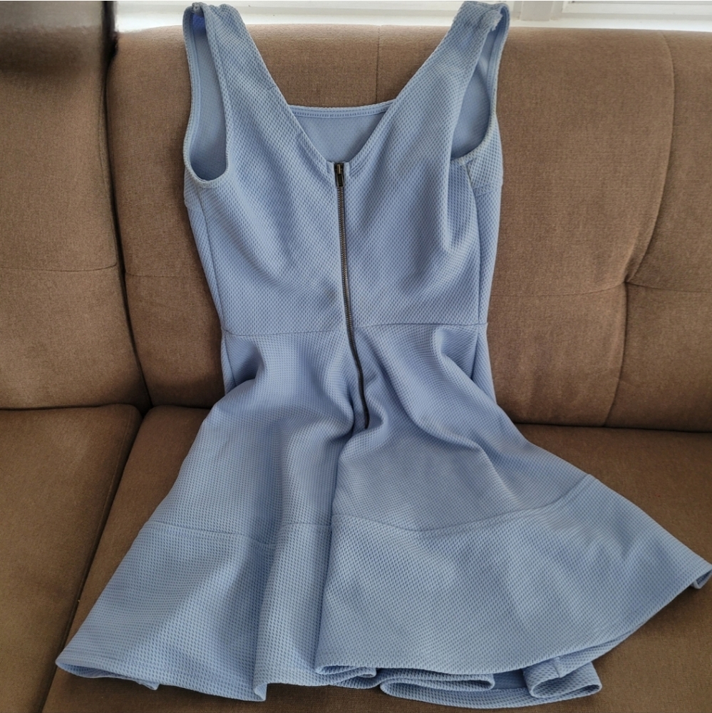 Lulu's Dress - Picture 2 of 2